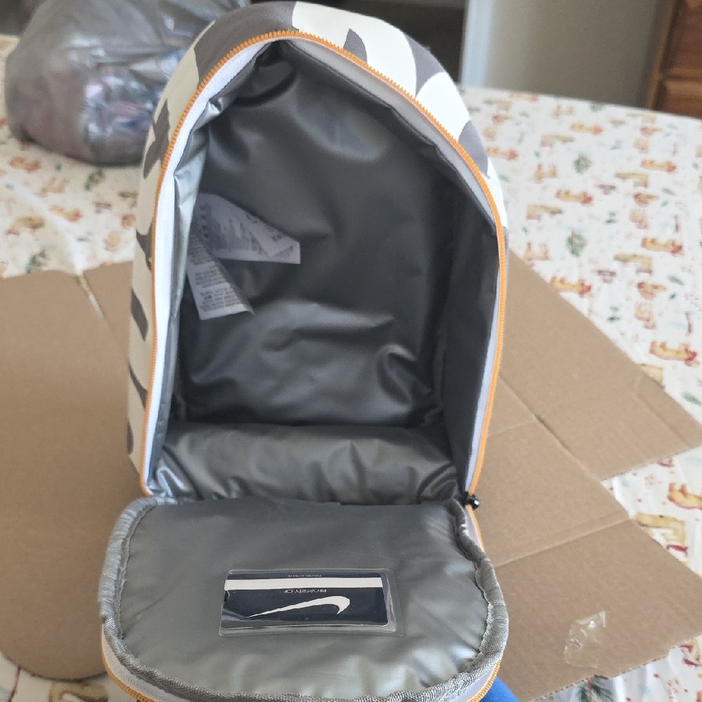 Nike Gray and White Men's Lunch Box